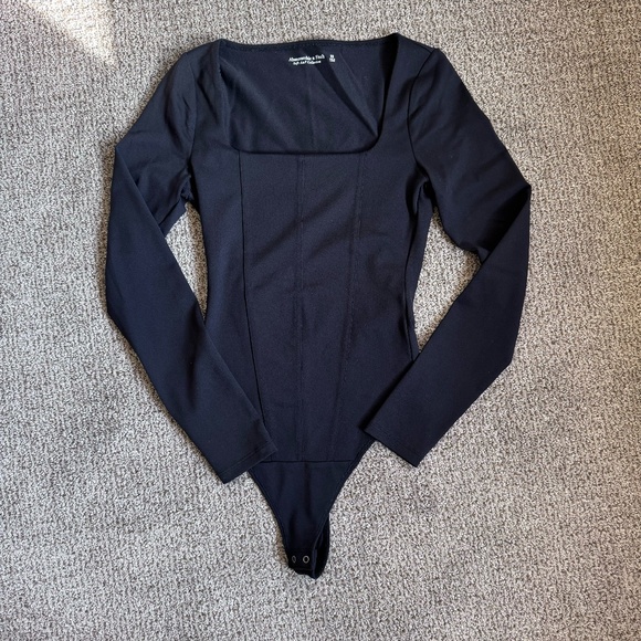 Abercrombie & Fitch Long-Sleeve Cotton-Modal Squareneck Corset Bodysuit - Picture 2 of 5